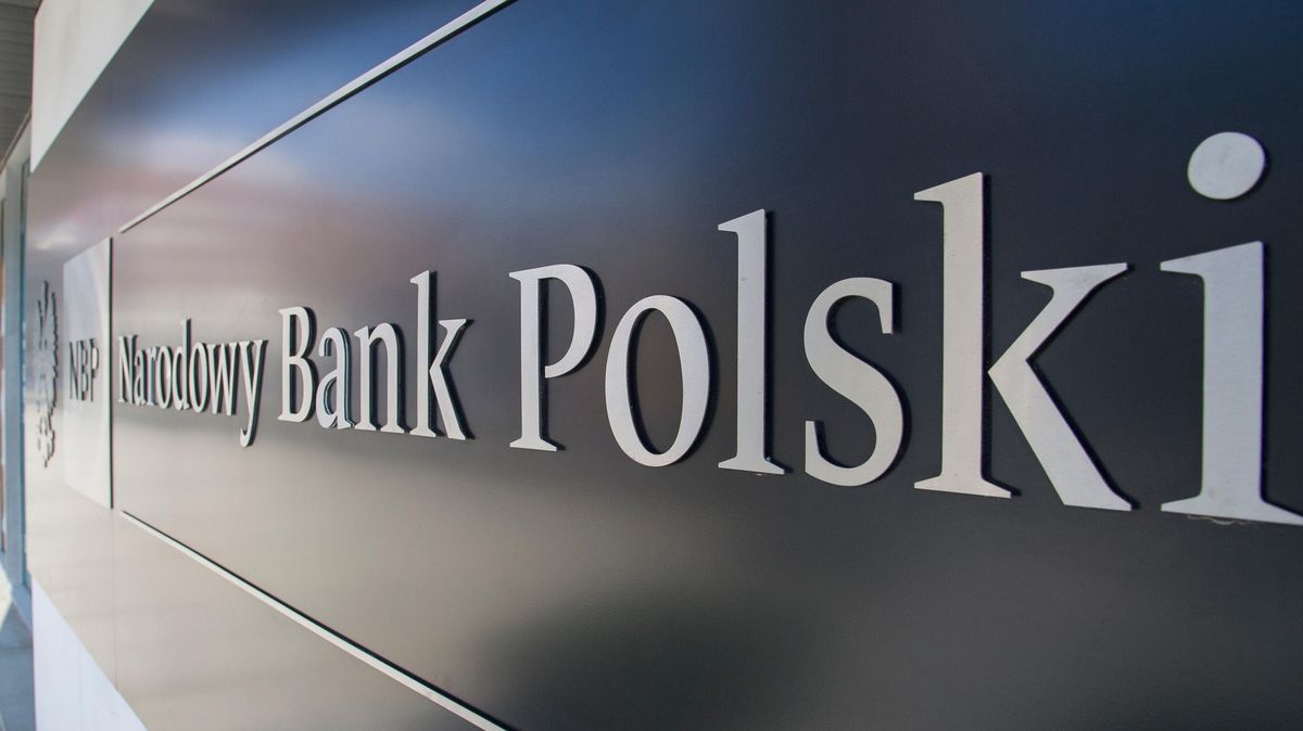 Polská centrální banka ponechala úroky beze změny, čekalo se snížení